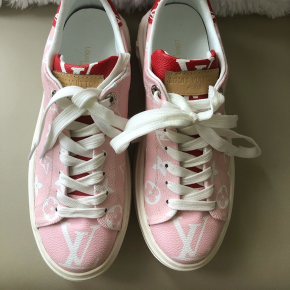 Women’s pink sneakers size 6 - Picture 2 of 7